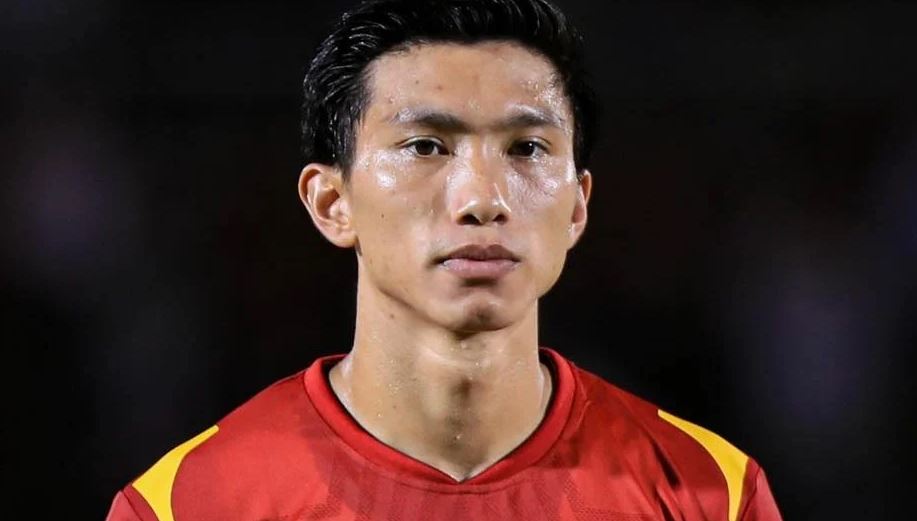 Văn Hậu nhanh chóng trở lại V-League như "cơn lốc"