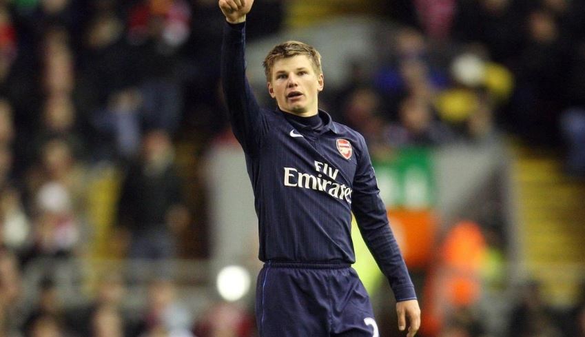 Hậu quả từ vụ cựu tiền vệ của Arsenal nổi loạn lan tỏa như domino